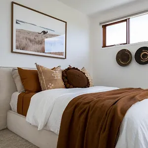 Holiday home - 32 Cowper Street Samudra House Byron Bay